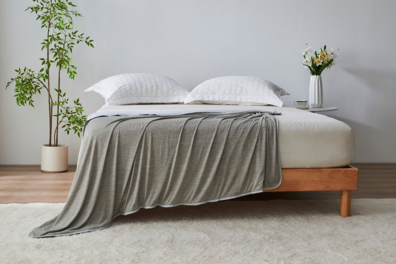 Cooling Bed Throws  | 4 Colours