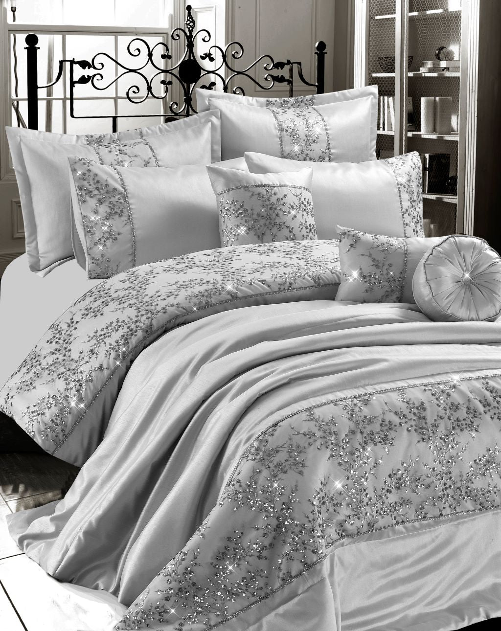 Gigi Embroidered Duvet Cover Set | 3 Colours
