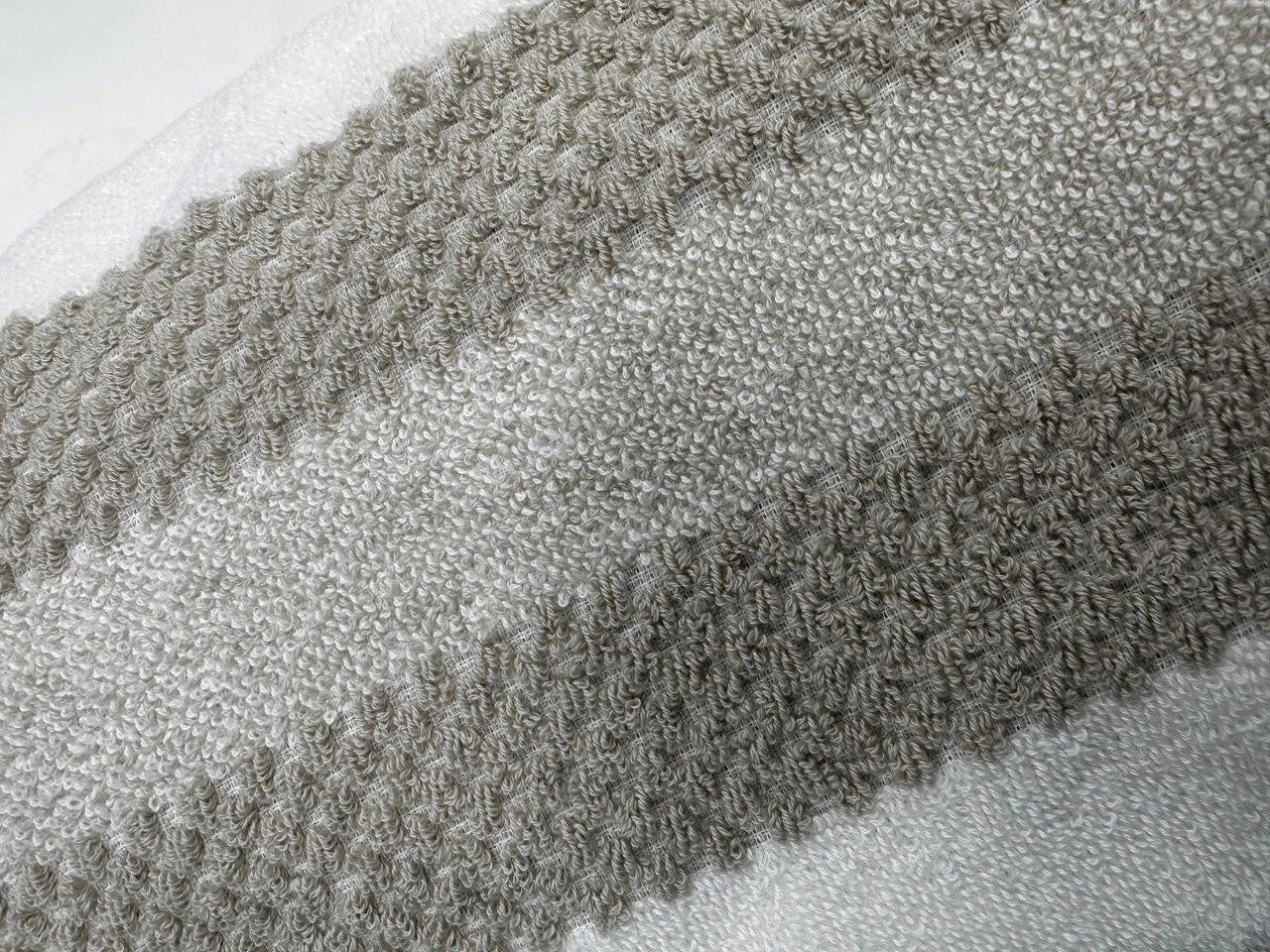 100% Cotton Royal Stripe Towels | 9 Colours | 500 GSM