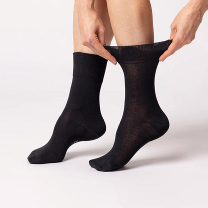 Women Black Gentle Grip Cotton Rich Socks