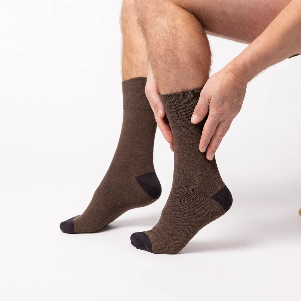 Men’s Brown Natural Apex Gentle Grip Cotton Rich Socks