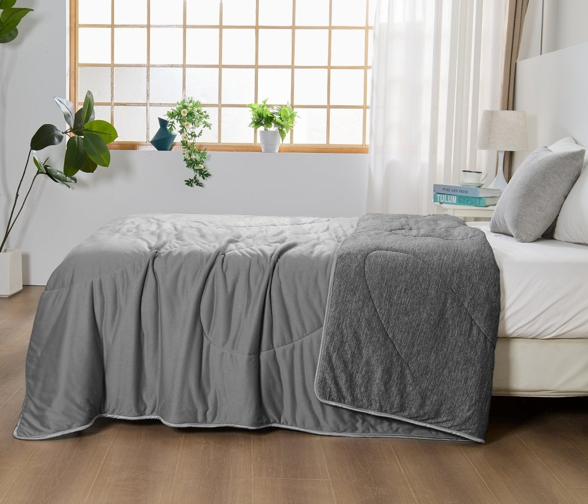 Cooling Lightweight Quilt | Charcoal
