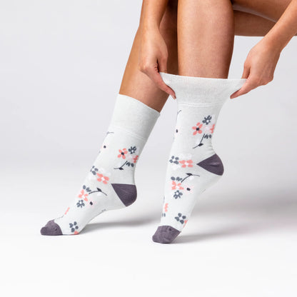 Women English Rose Gentle Grip Cotton Rich Socks